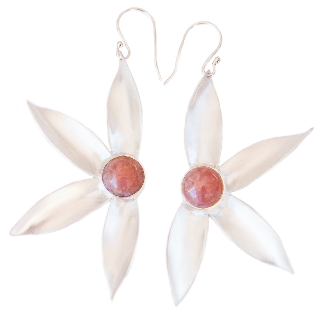 Blossom twist earrings